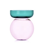 Vaso sferico Aura in vetro borosilicato colore rosa e petrolio. Design Lina Obregón per Ichendorf Milano 